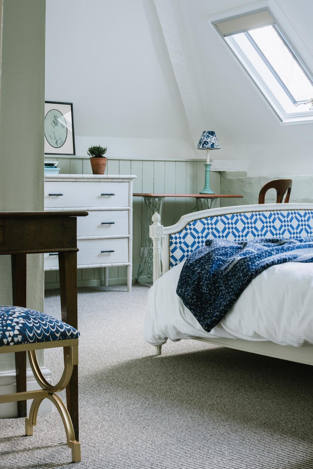 1C397D7F-E216-413C-84CF-D2571209FC36