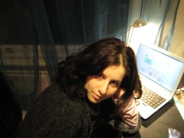 Me in 2008, when I was just finishing my PhD. Not much has changed, other than my laptop.