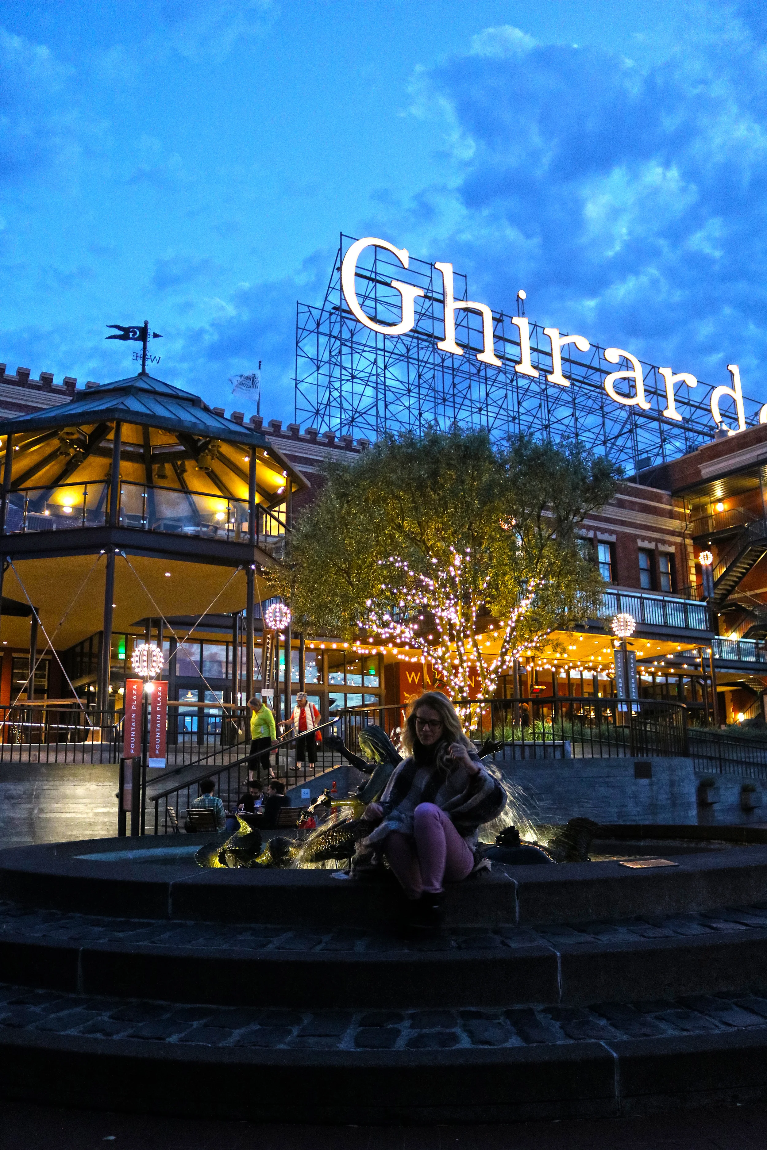 ghirardelli-square-sf-jade-mengeuel.jpg