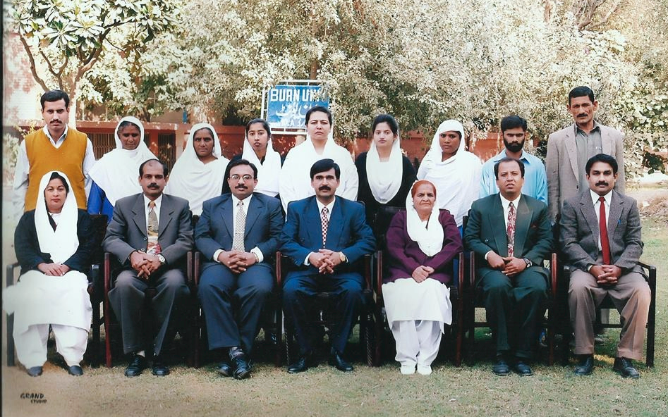 Group photograph with staff while leaving at the end of 2001.