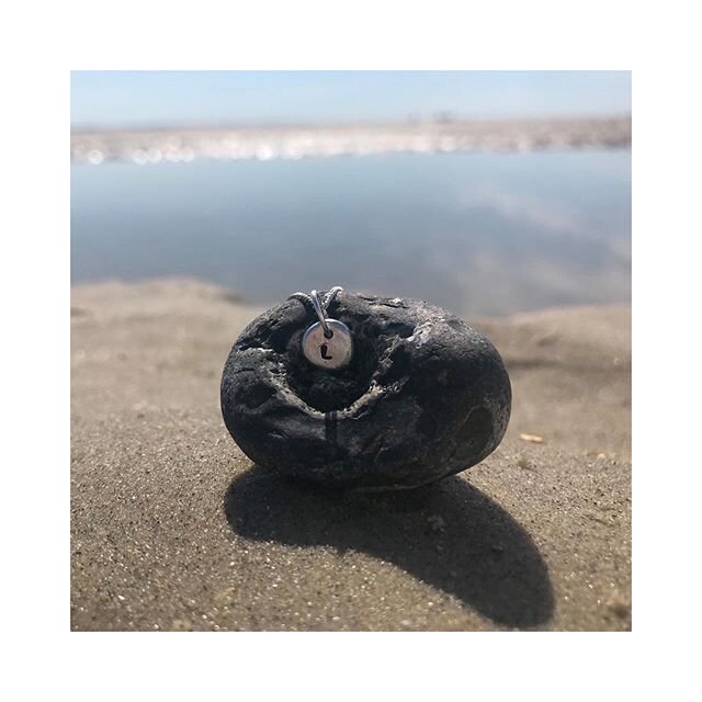 🌊 The Lucky Pebbles are also available as Charms - with an oval ring they can be added to a necklace/bracelet/ anklet &amp; built up over time 🧡
📷 Photo by Morgan Marshall
-
-
⠀⠀⠀⠀⠀⠀⠀⠀⠀
-
- #handmadeparade #makersmovement #handcrafted #makersgonna