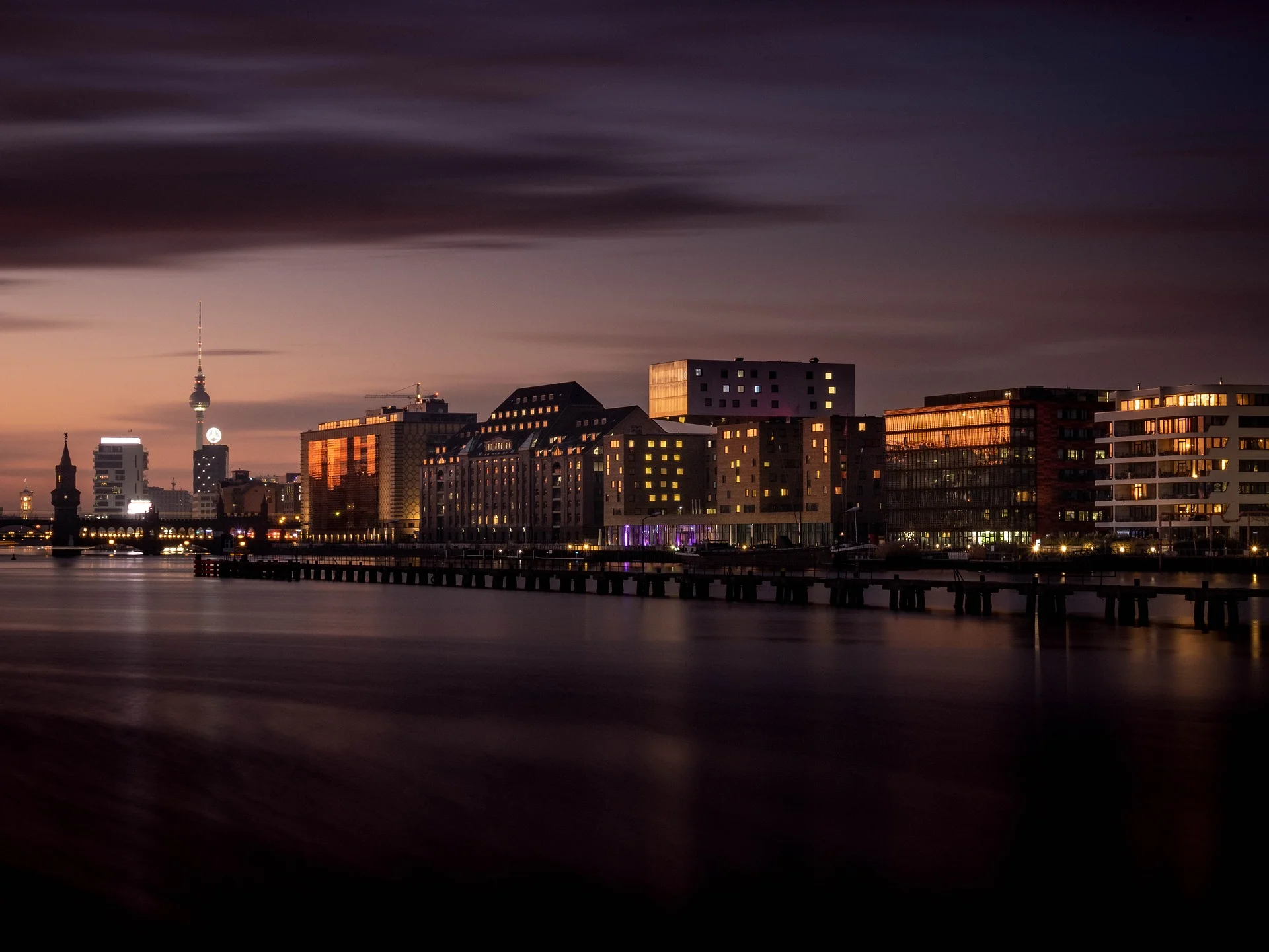 berlin-4000935_1920.jpg