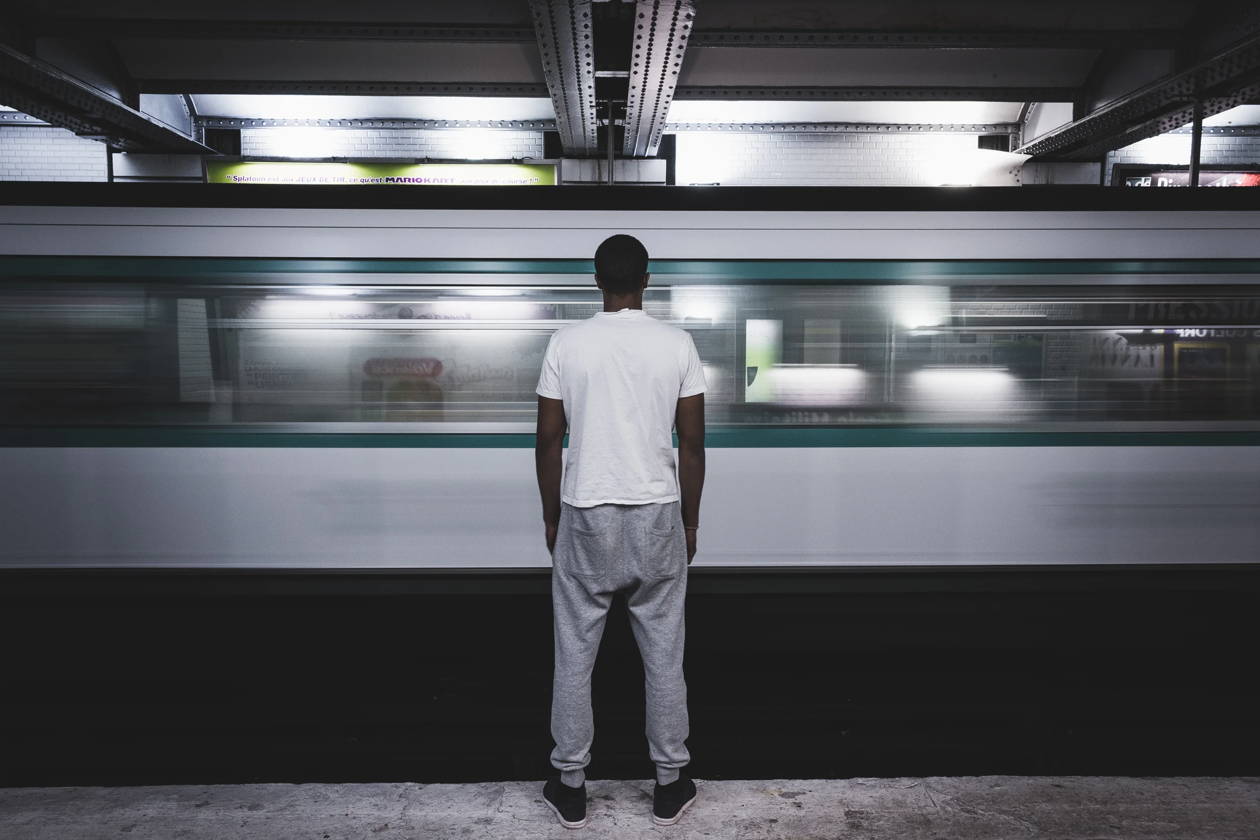 paris - amir metro.jpg