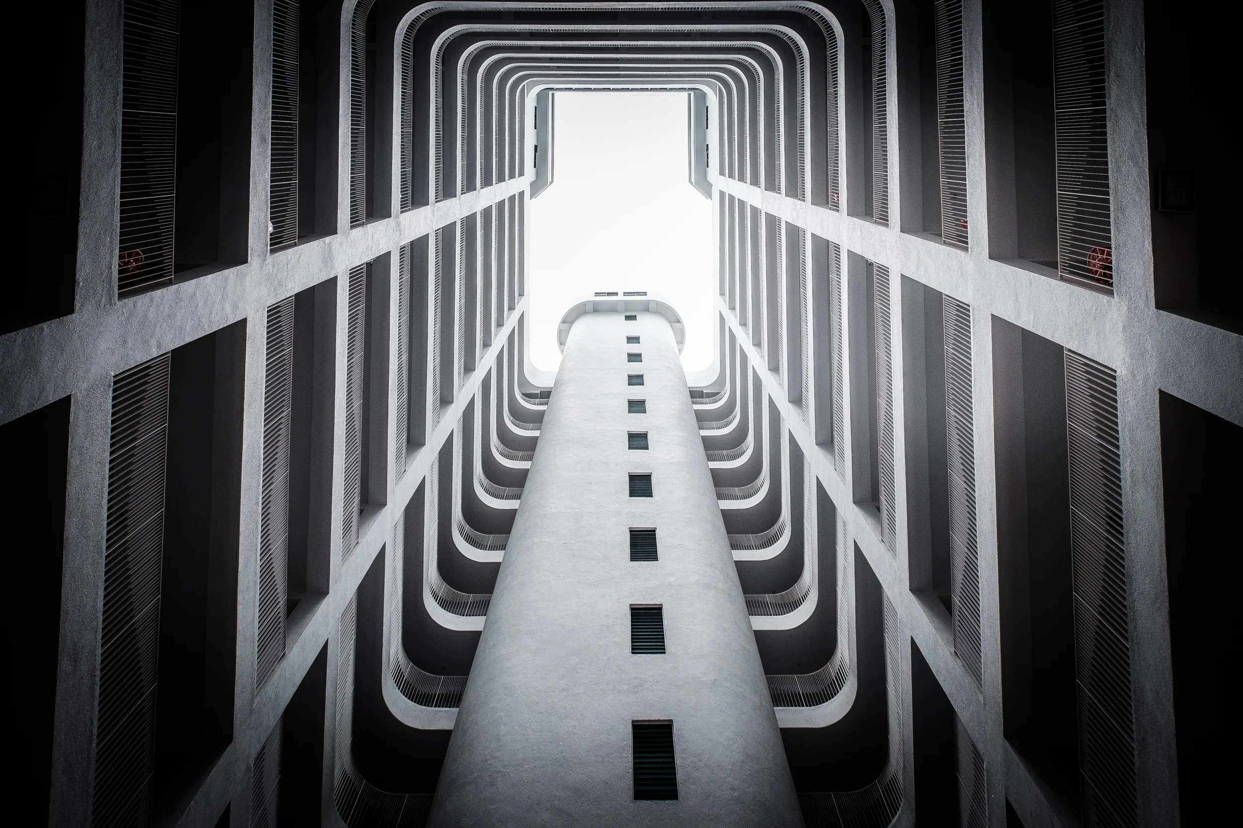 asie - look up batiment blanc.jpg