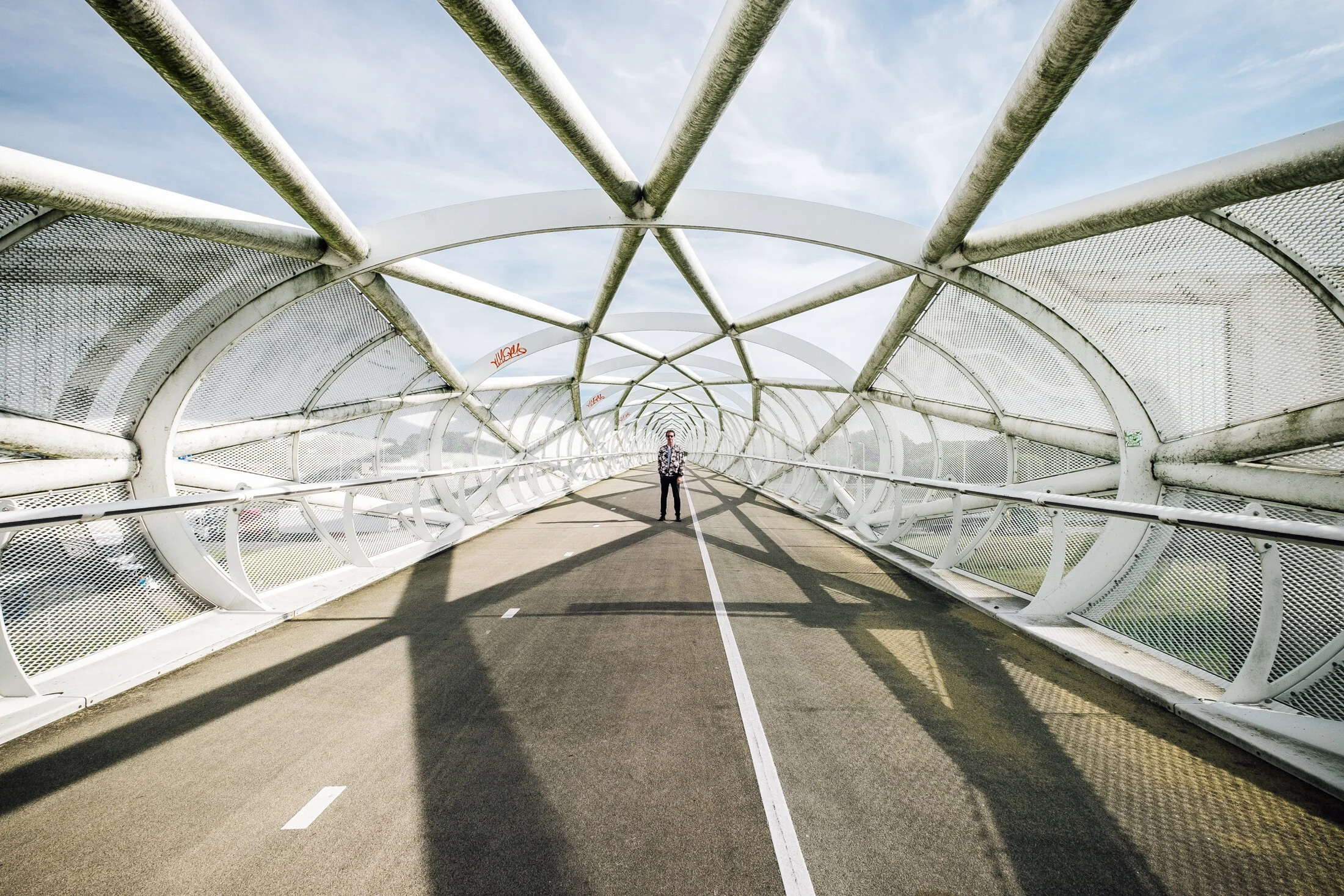 amsterdam - papou passerelle blanche.jpg
