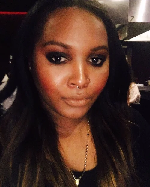 Smokey eye with Tarteist liner as base for smokey eye layer with Pandora matte black eyeshadow.