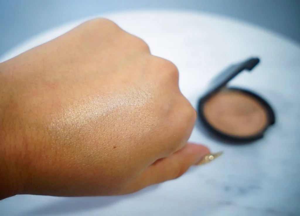Highlighters Go Head to Head! Summer 2017 Glow