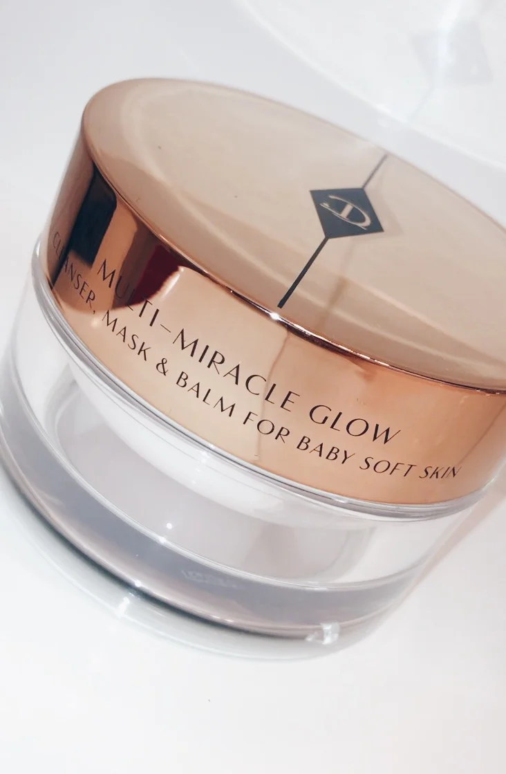 This luxurious 3 in 1 multi-use product promotes youthful skin that's as smooth as a baby's bottom. 