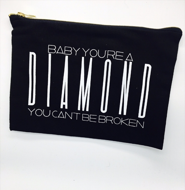 6th Day Of Christmas Holiday Giveaway (ENTER HERE TO WIN)