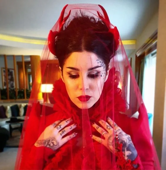 Kat Von D Addresses Nazi + Anti-Vaxx Scandal In An 11 Min Youtube Video