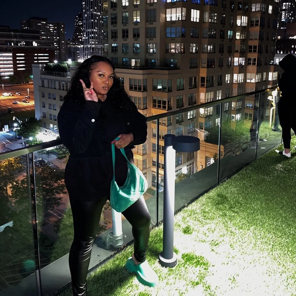 Subtle reminder 🦋 the beauty you see in anything is a reflection of the beauty in you. 

Thank you MAY. 
Btw the green bubble is really me. 🙈