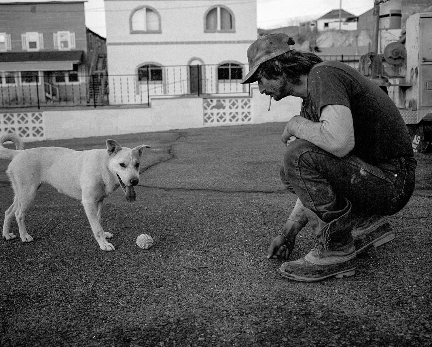 19960314_DrillerAndDog.jpg
