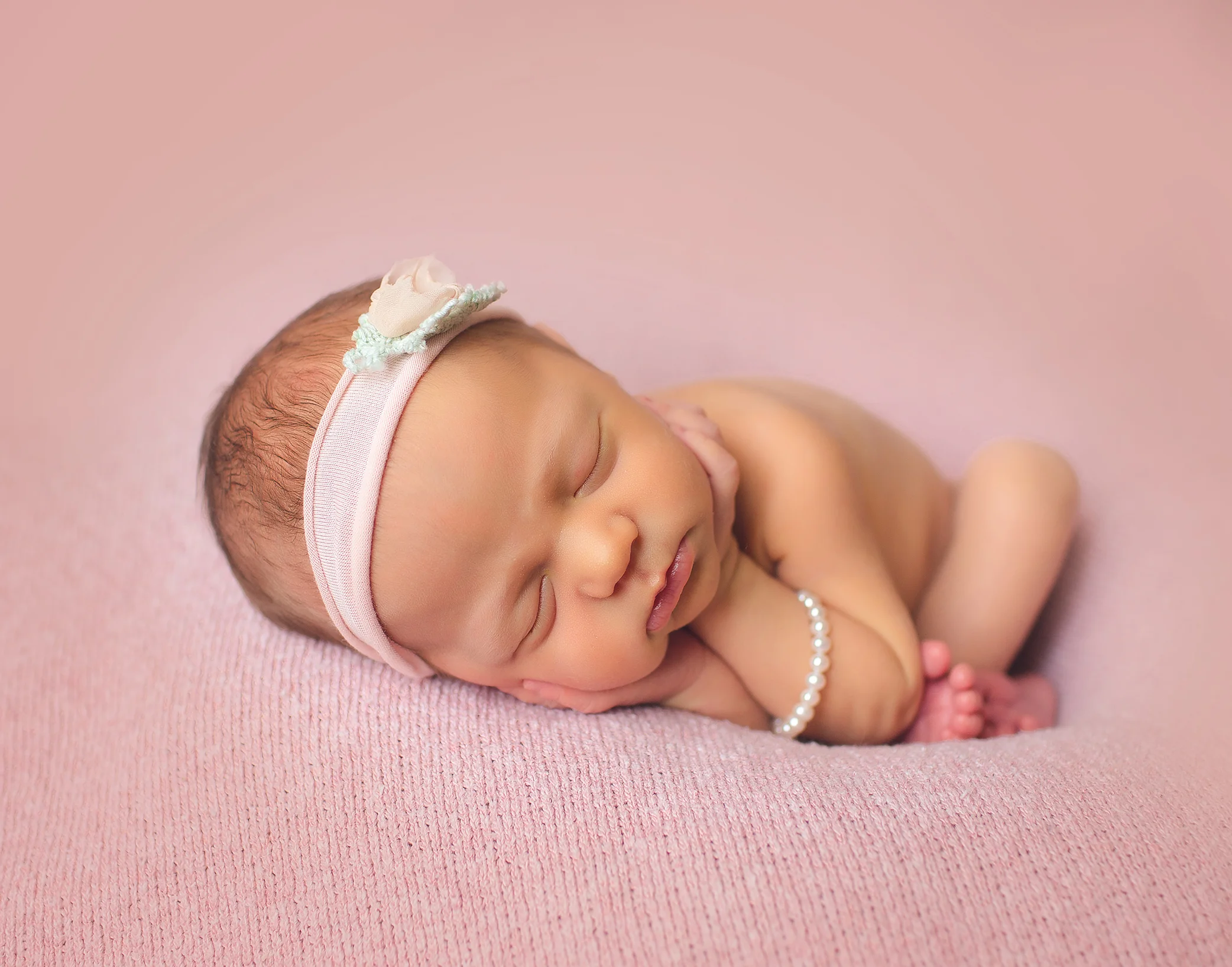 Geneva, IL newborn photographer