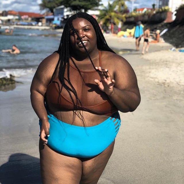 &ldquo;Dare me to love my belly- stretch marks and all. Round, soft, whole. I want to reach a point where I can separate loving my body fully even when there are days when I don&rsquo;t like the way I look. I embrace that there can be both acceptance