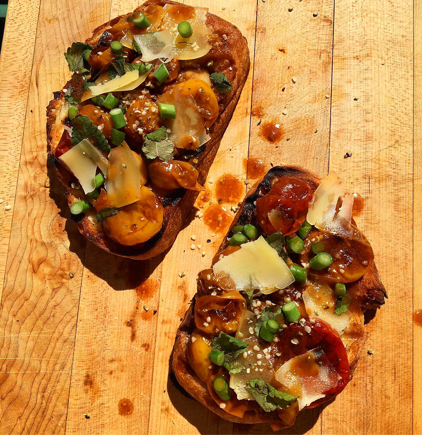 Garlicky Roasted Tomatoes with Miso Butter