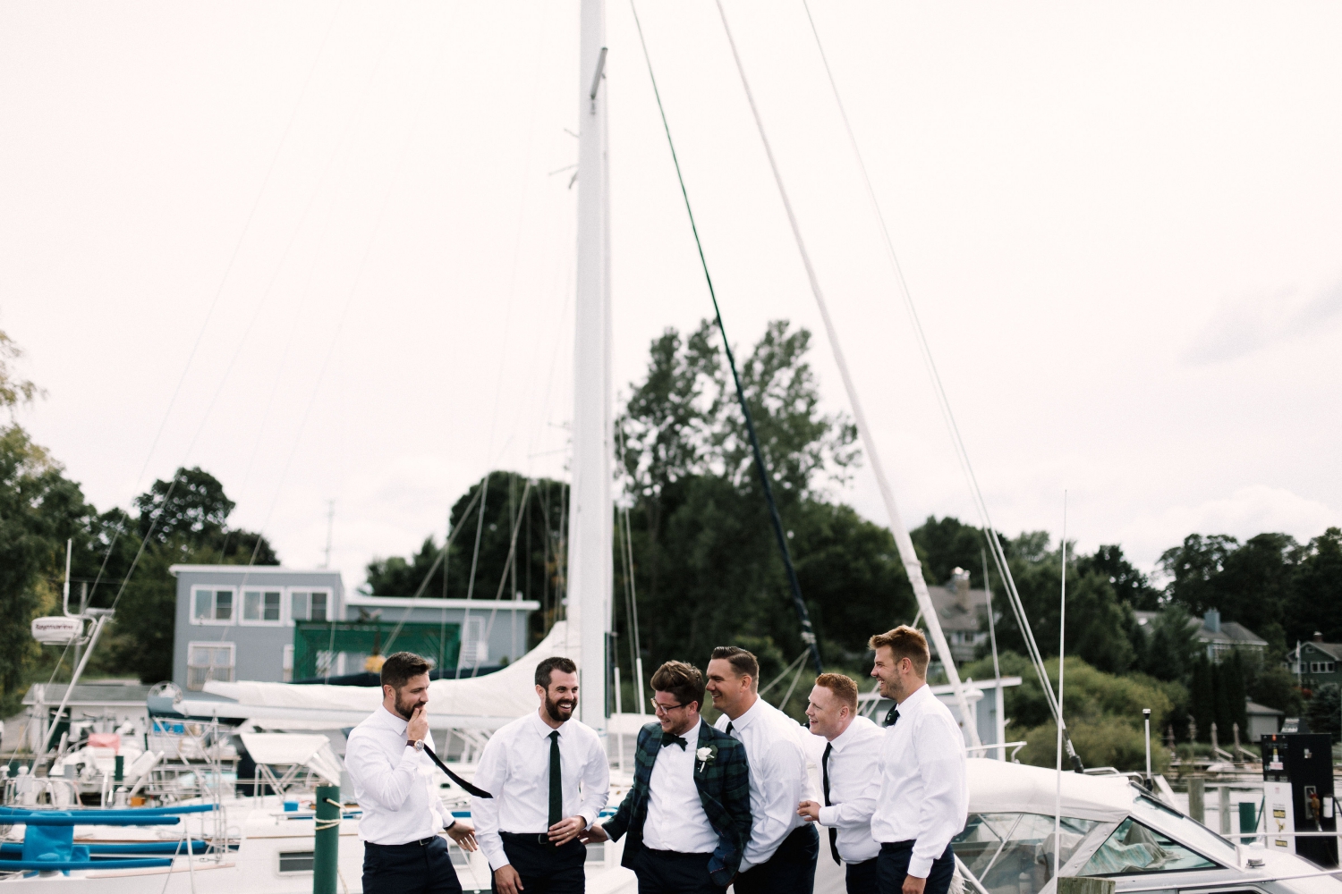 Michigan Frontyard Lake Wedding - Lauren Crawford Photography-388.jpg