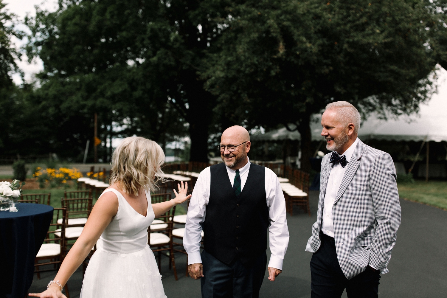 Michigan Frontyard Lake Wedding - Lauren Crawford Photography-427.jpg