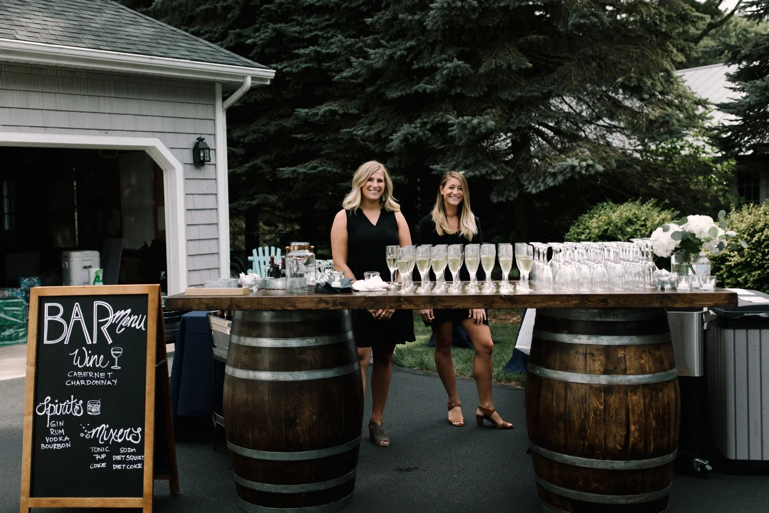 Michigan Frontyard Lake Wedding - Lauren Crawford Photography-525.jpg