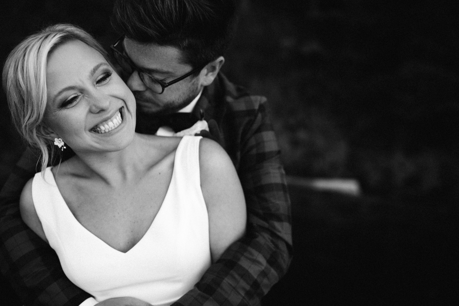 Michigan Frontyard Lake Wedding - Lauren Crawford Photography-804.jpg