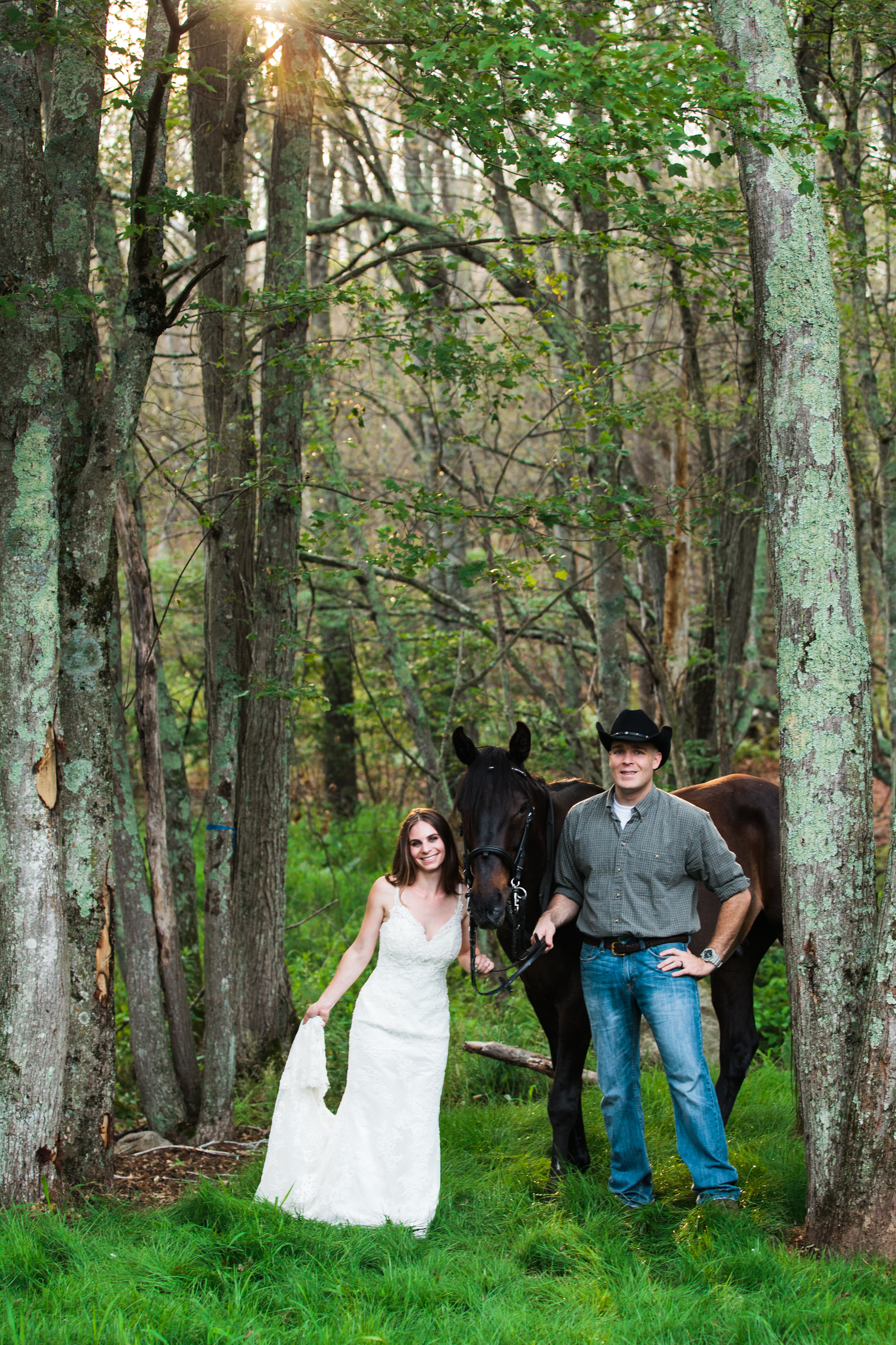 Photographybyamandamorgan-horse-wedding-bride-2.jpg