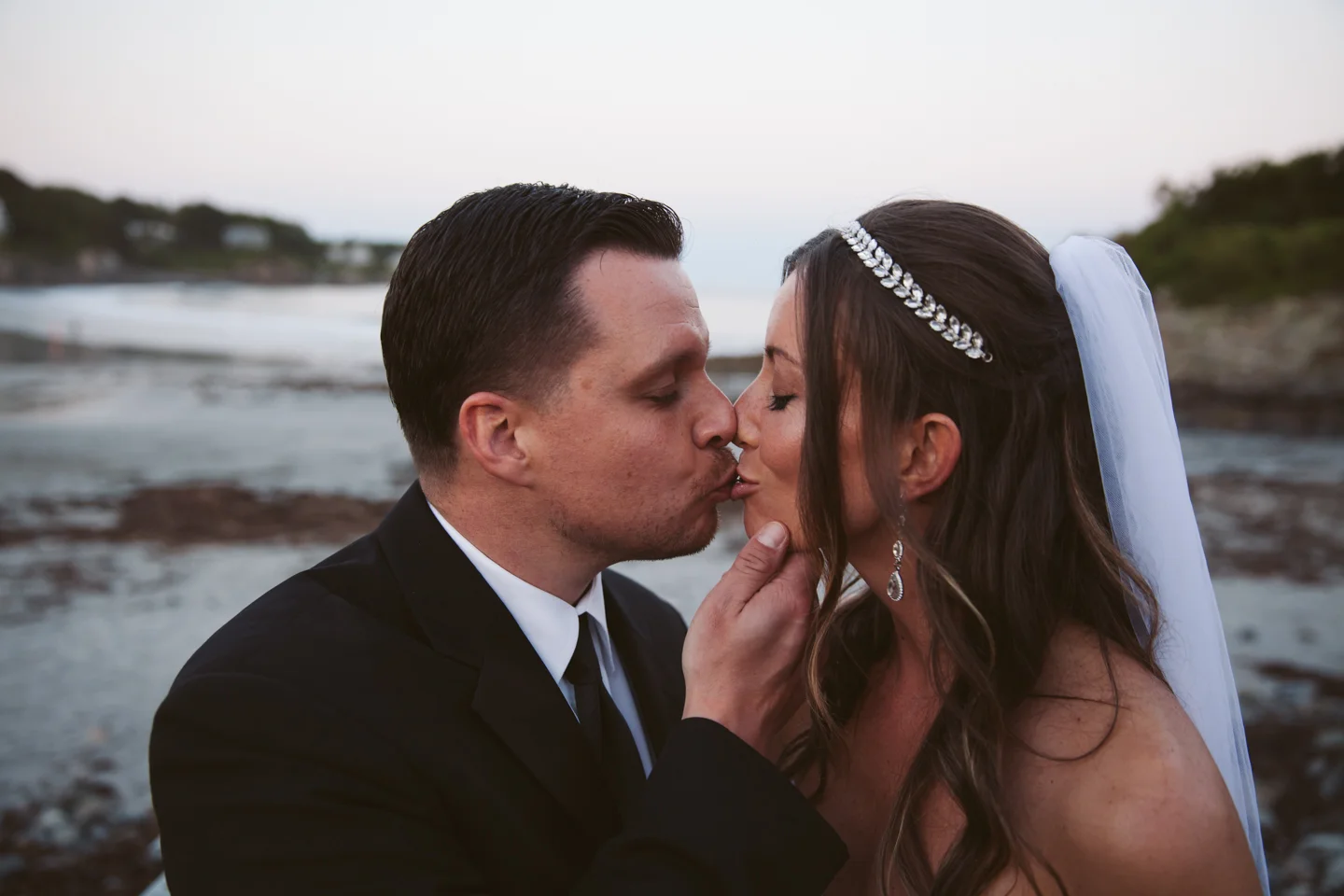 Stage-Neck-Inn-Wedding-Photography-York-Maine-Photography-by-Amanda-Morgan-89.jpg