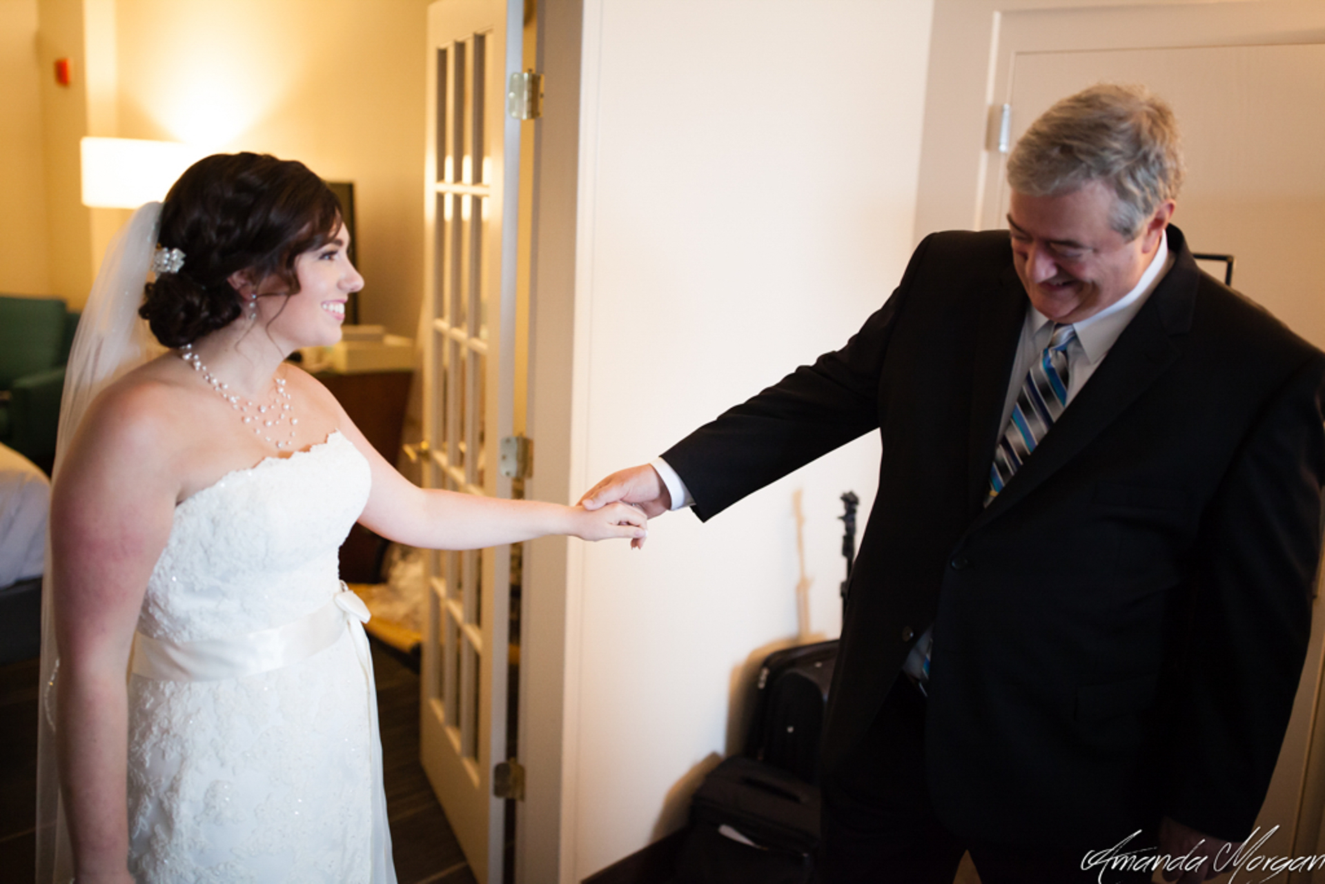 hyatt-regency-newport-wedding-35.jpg