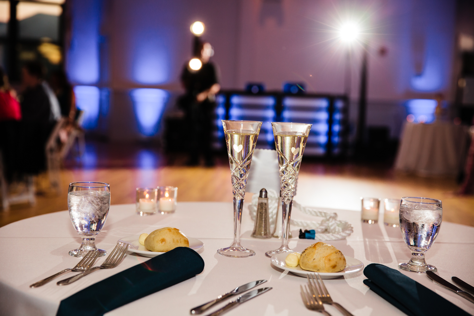 Eastons-Beach-Rotunda-Ballroom-Wedding-Newport-Rhode-Island-PhotographybyAmandaMorgan-98.jpg
