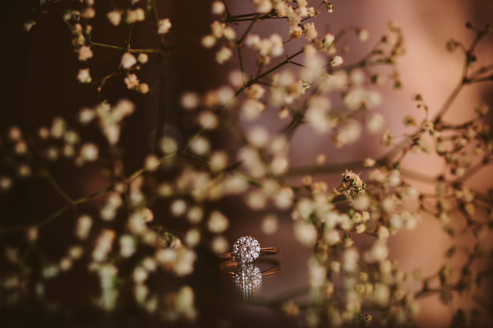 Glimmerstone-Mansion-Vermont-Wedding-Photography-Amanda-Morgan-11.jpg