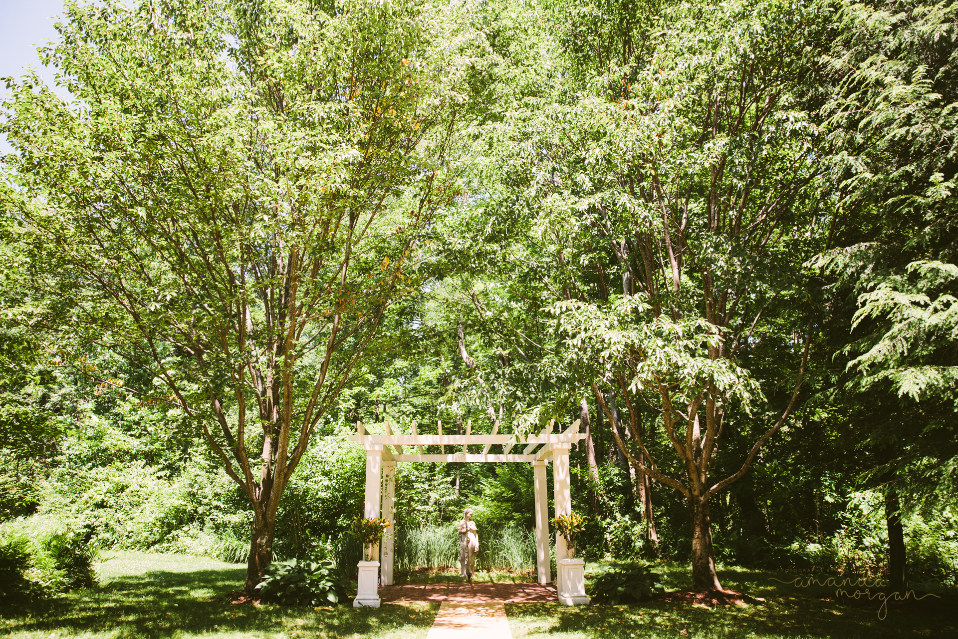 Glimmerstone-Mansion-Vermont-Wedding-Amanda-Morgan-27.jpg