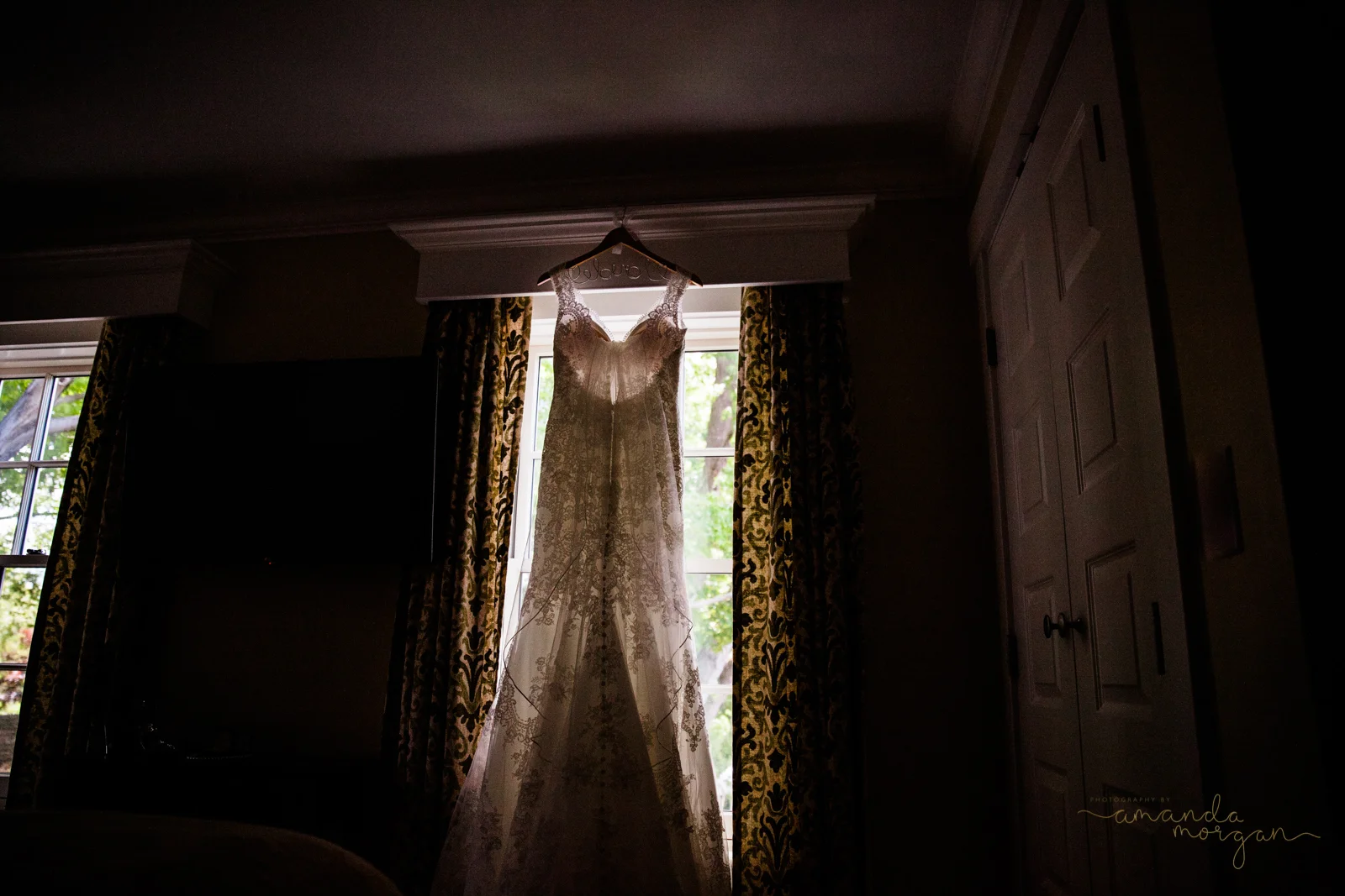Publick-House-Wedding-Amanda-Morgan-2.jpg