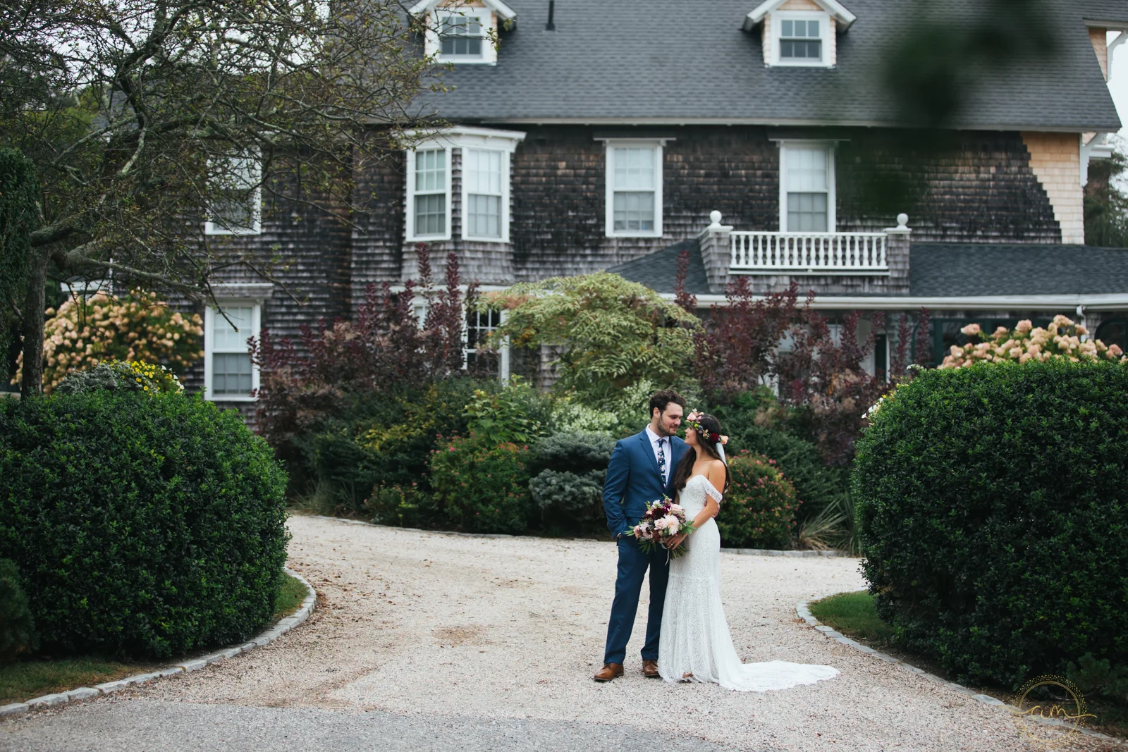 Narragansett-RI-Beach-Wedding-Amanda-Morgan-42.jpg