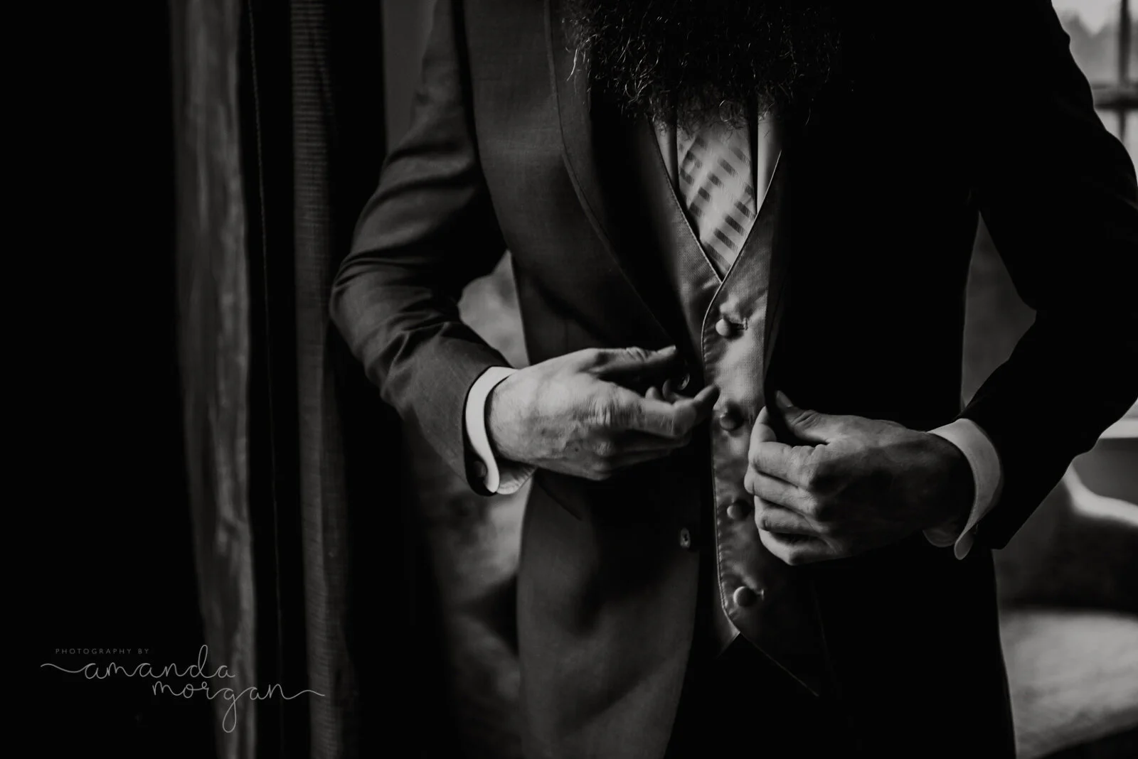 Harrinton-Farm-Princeton-MA-February-Wedding-snow-bolg-4.jpg
