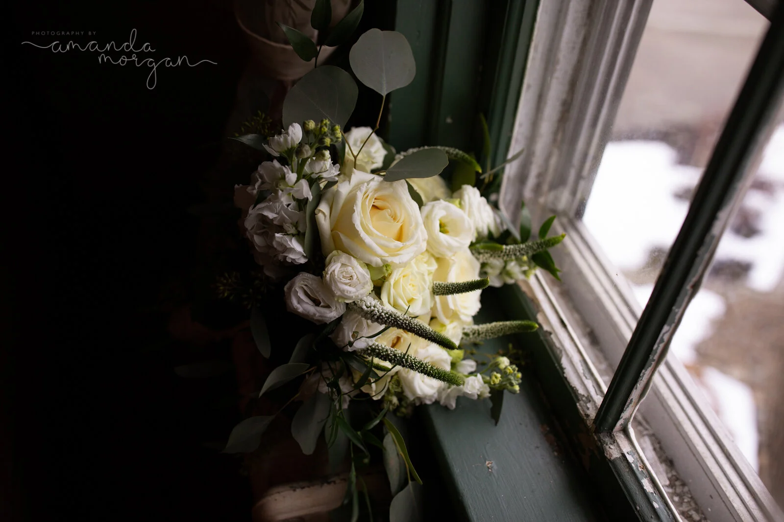 Harrinton-Farm-Princeton-MA-February-Wedding-snow-bolg-10.jpg