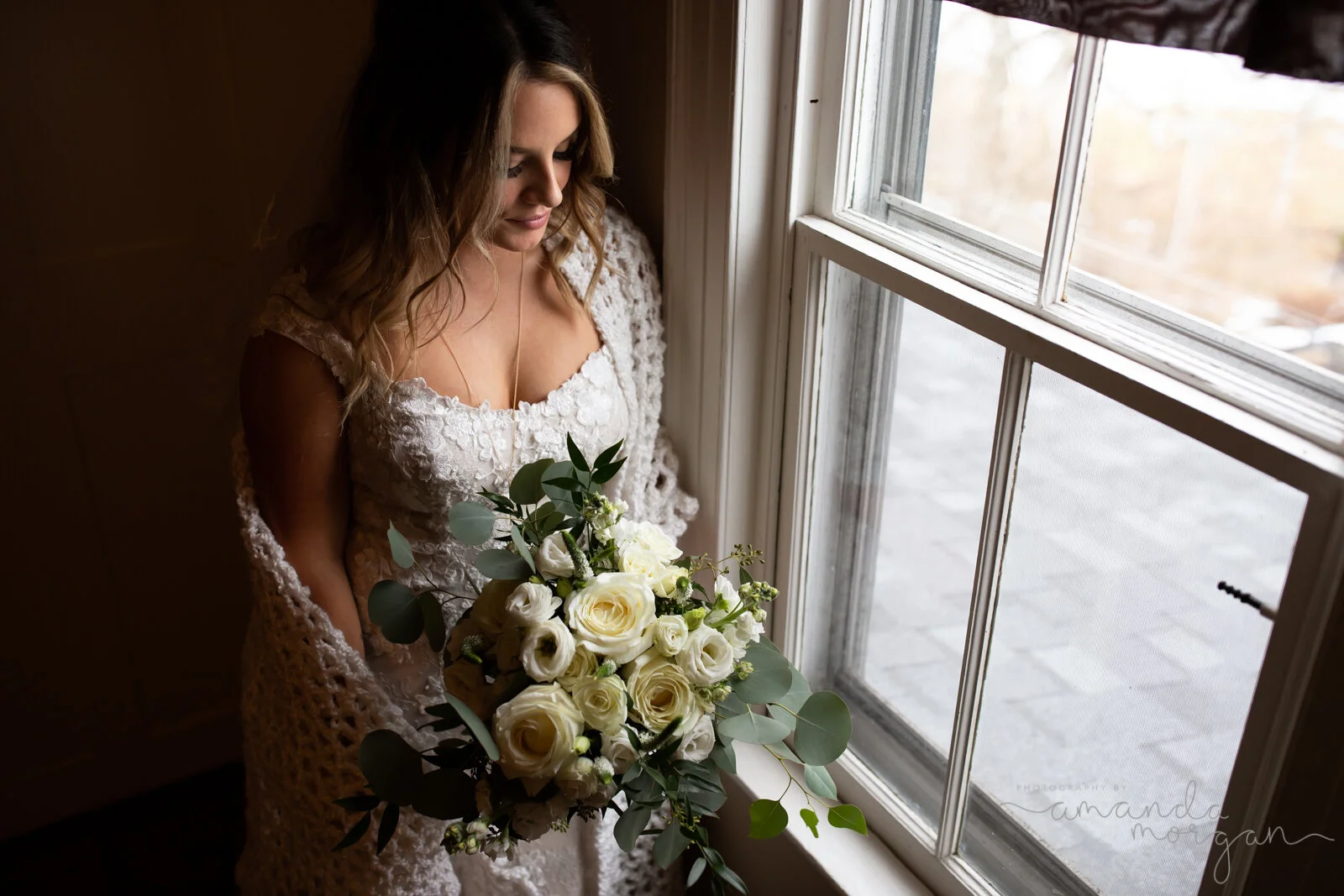 Harrinton-Farm-Princeton-MA-February-Wedding-snow-bolg-11.jpg