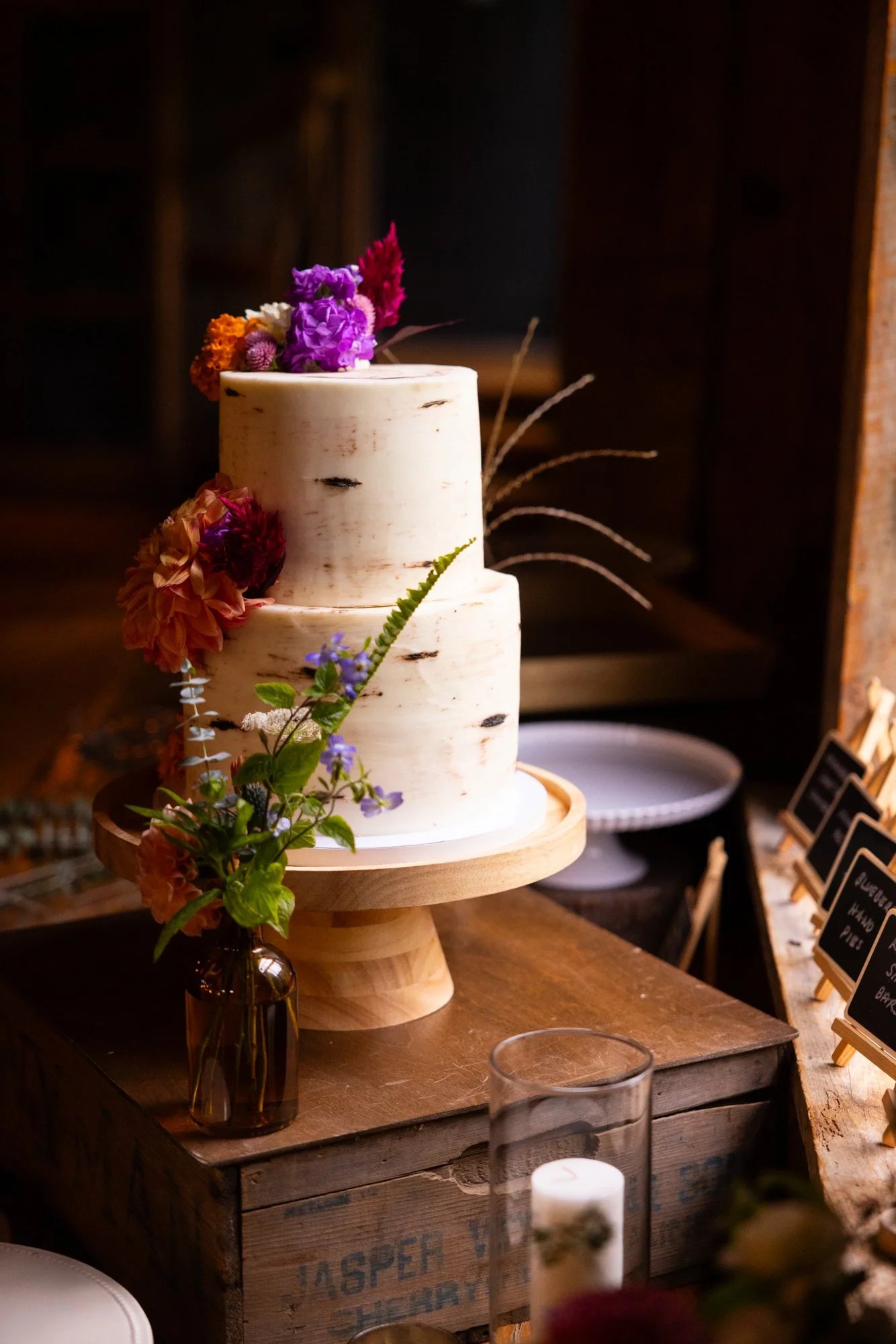 AmorganStudios-WeddingPhotography-Maine-2024-BarnWedding-MikeandJill-39.jpg