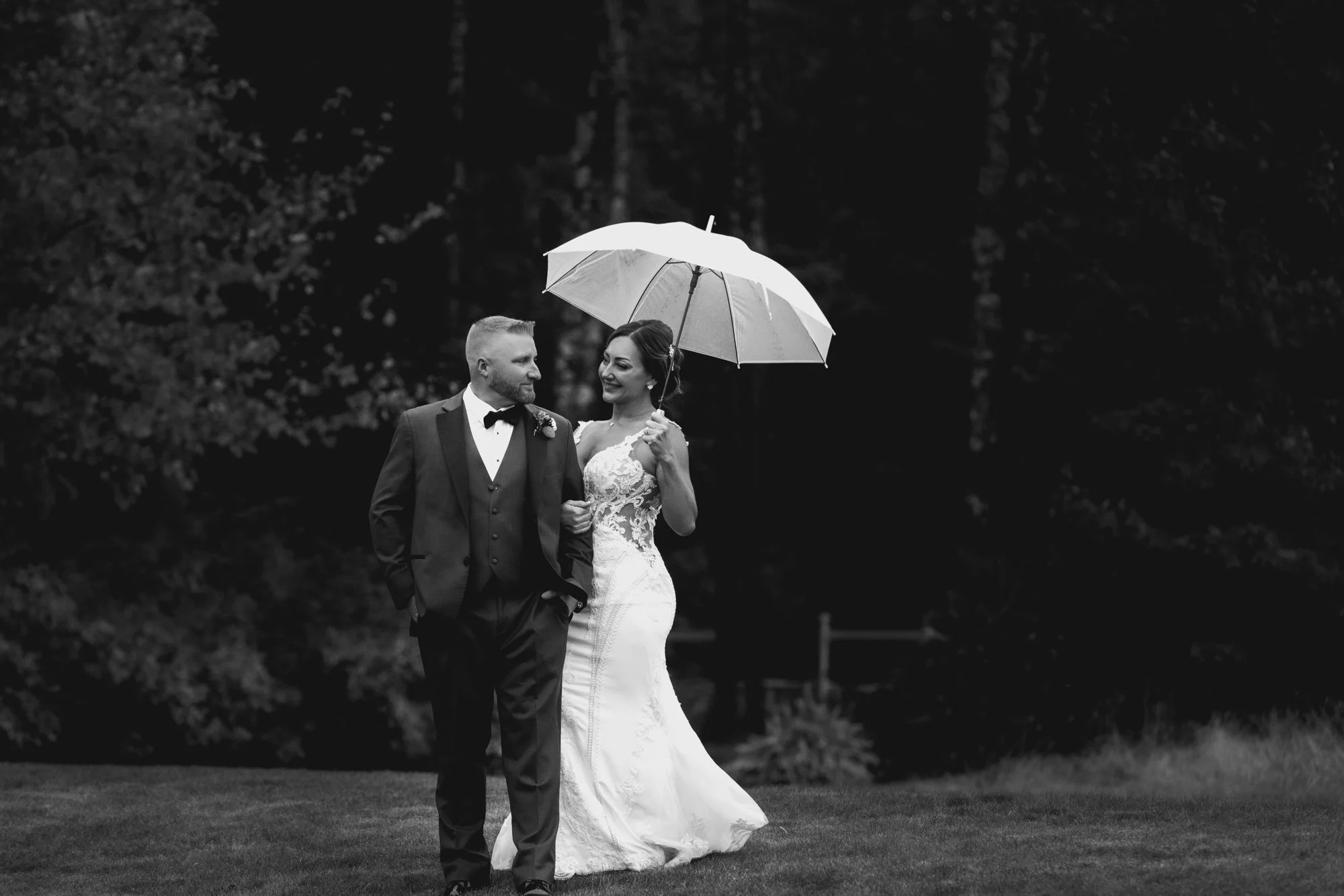 AmorganStudios-WeddingPhotography-Maine-2024-BarnWedding-MikeandJill-57.jpg