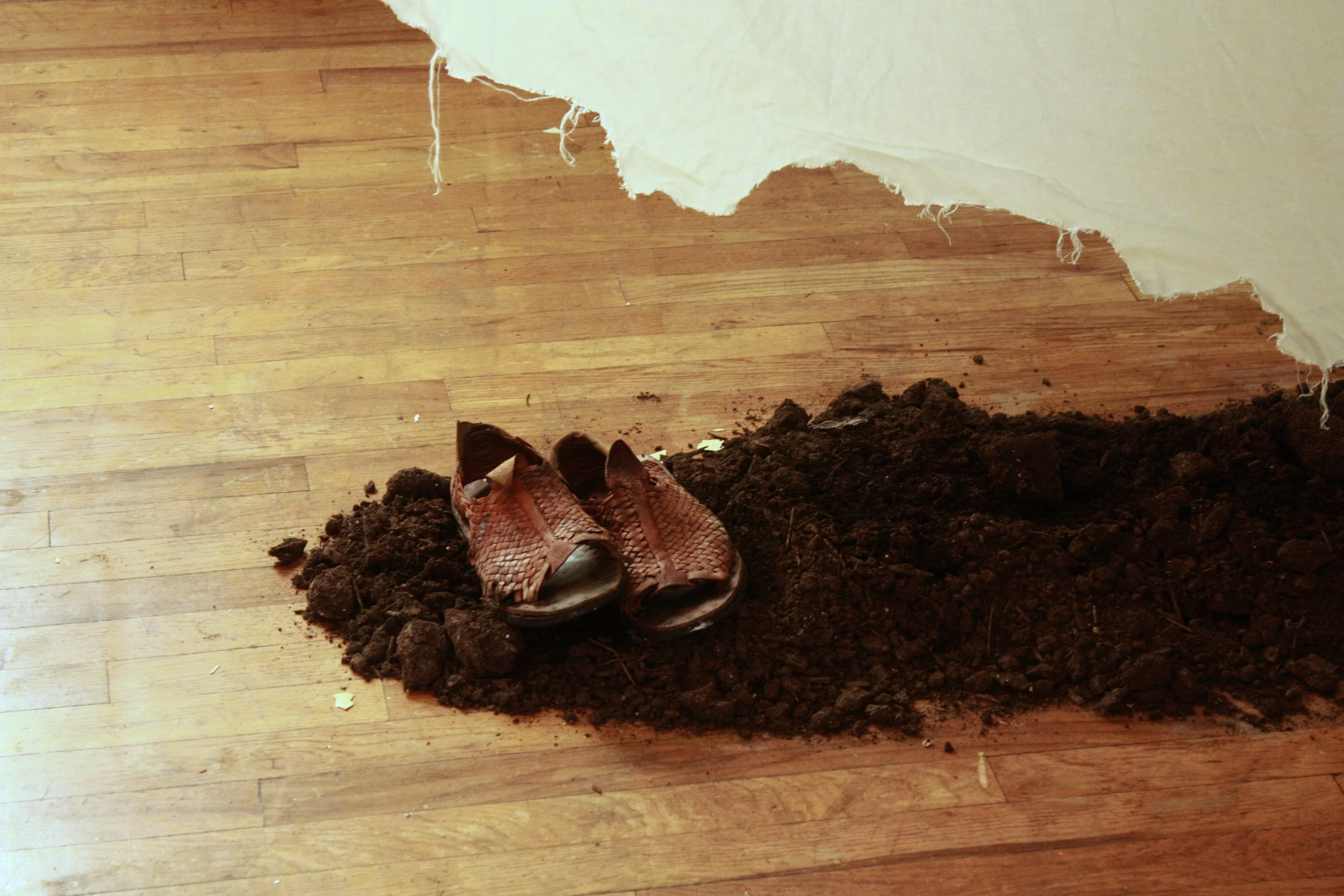 Tejiendo Espigas de Luz (Detail)