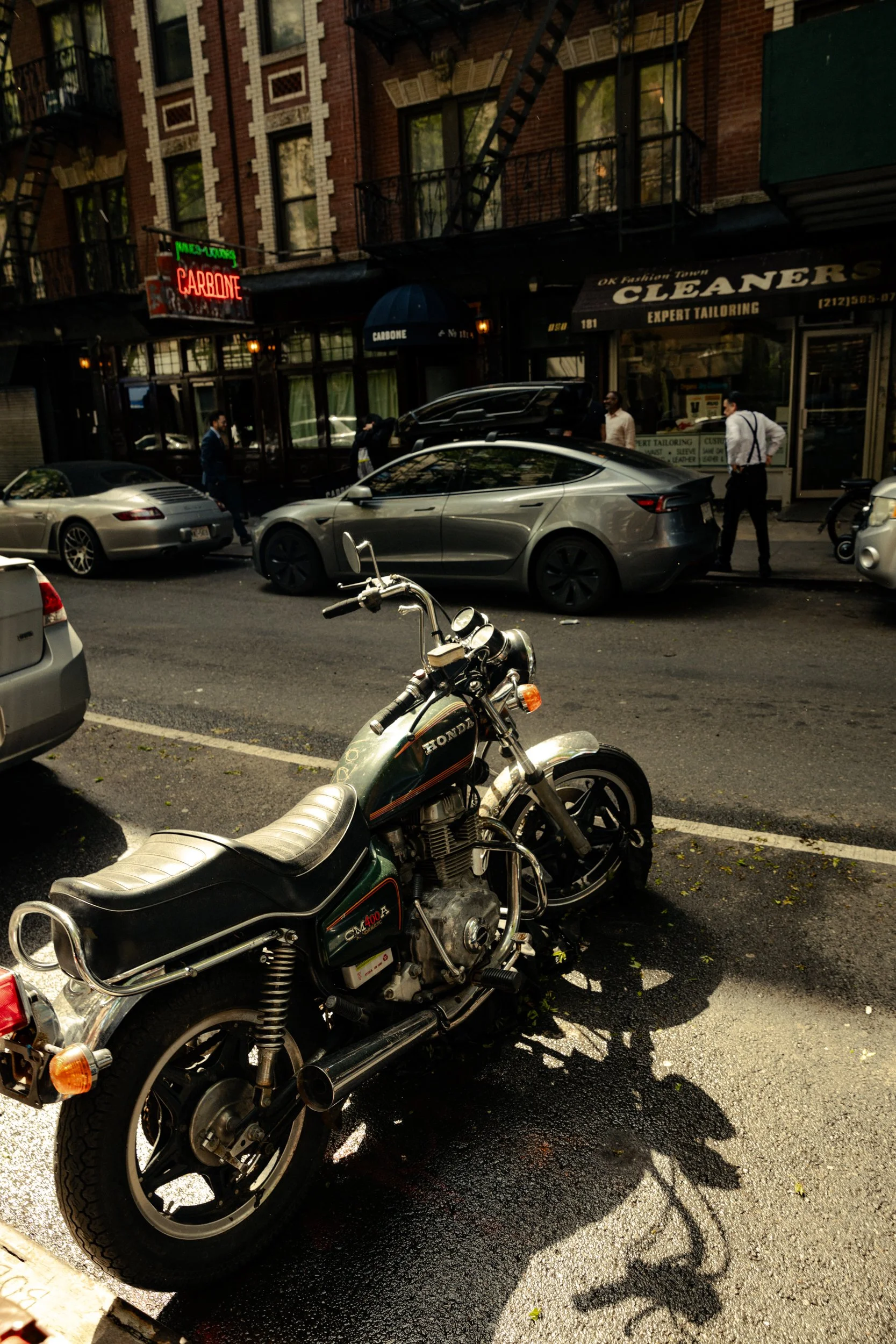 WORK-250508- NYC Street Photography x RR-7006.jpg