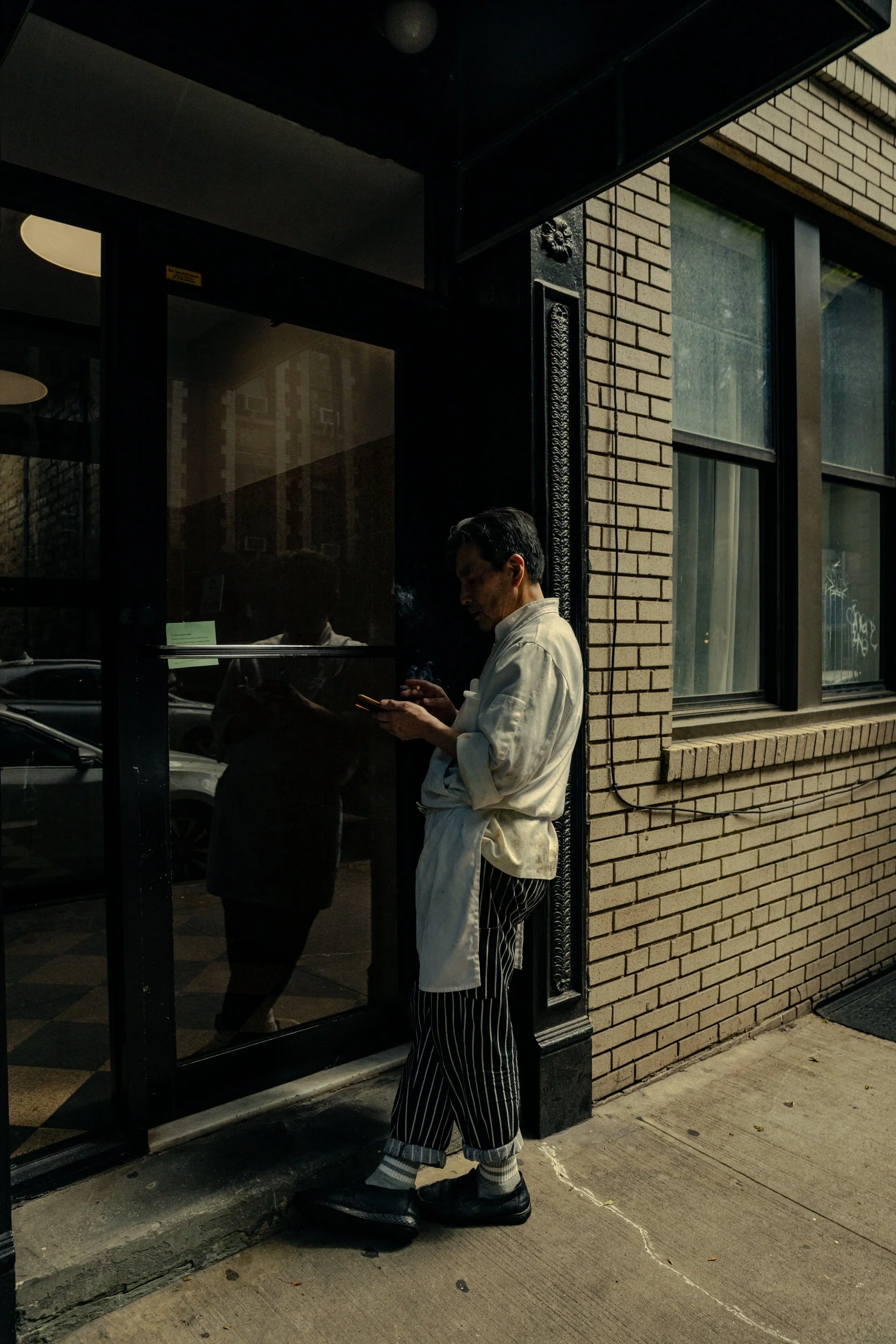 WORK-250508- NYC Street Photography x RR-7012.jpg