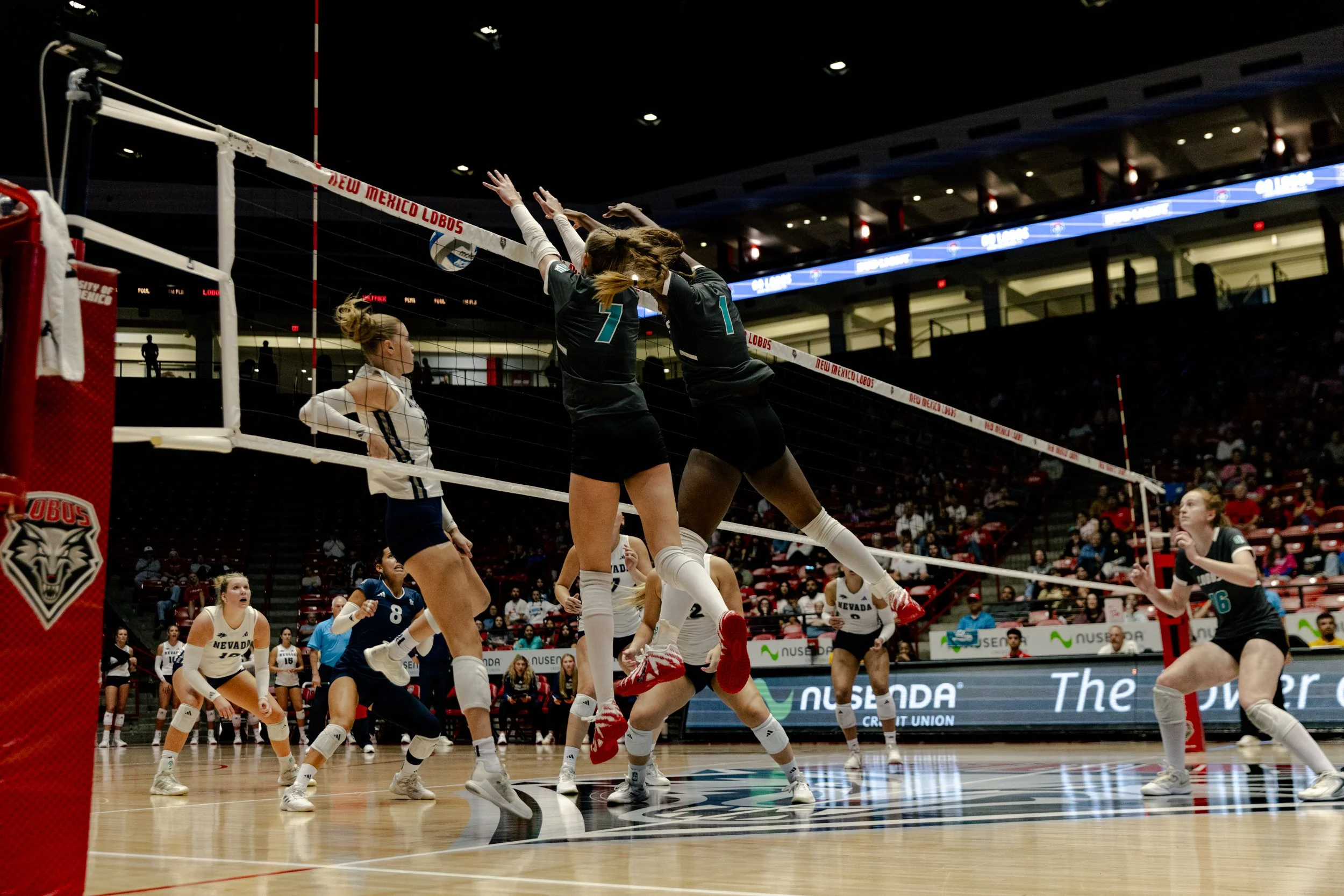 10.2.26 Nusenda_UNM_Volleyball_RR-9554.jpg
