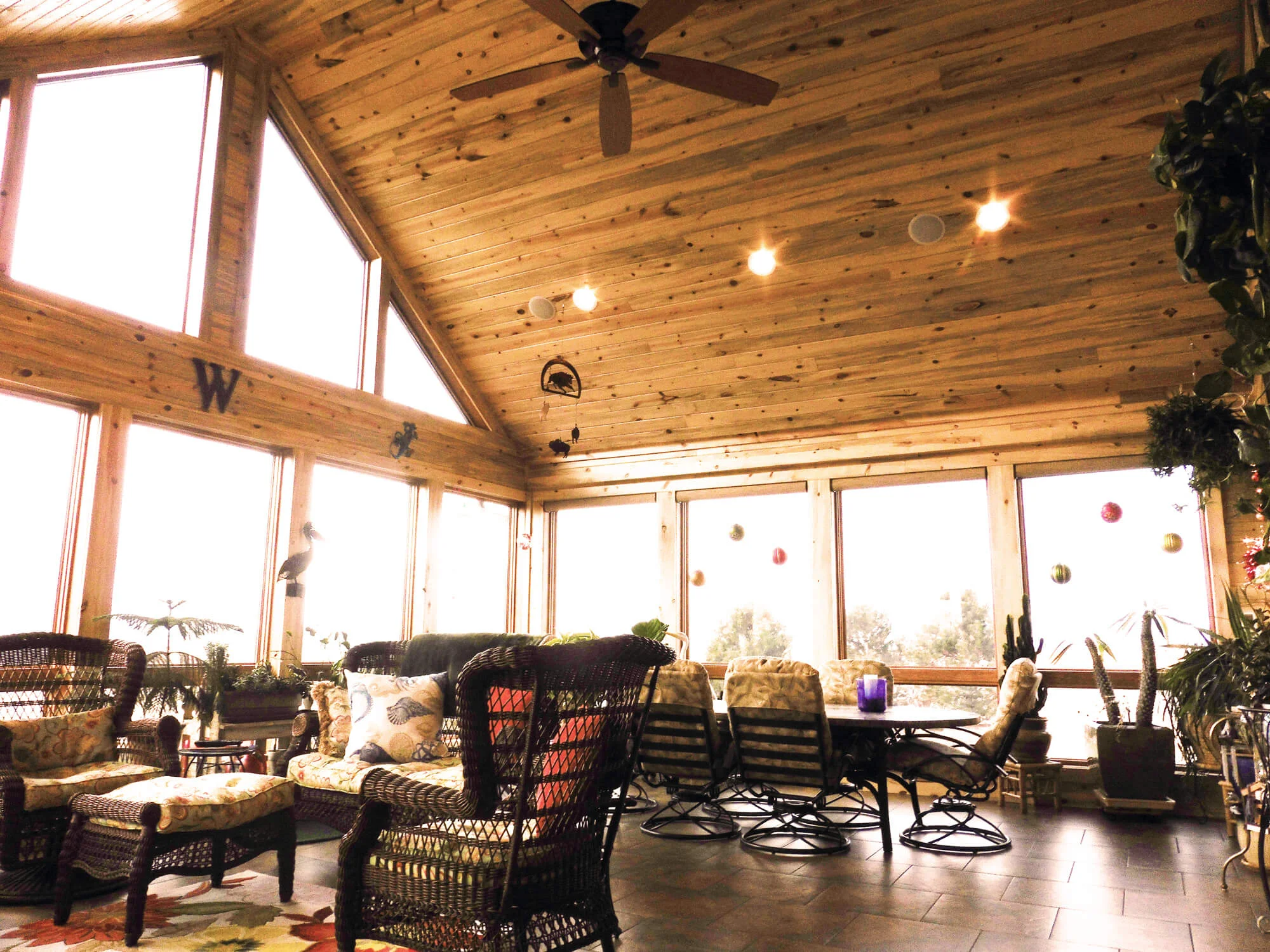 beautiful_colorado_sunroom_and_window_in_colorado.jpg