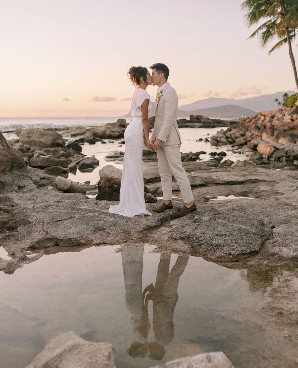 Over the course of several years, we've perfected the way we approach wedding timelines. ⁠
⁠
The very first thing we take into consideration is the sunset time! From there, we are able to determine when the couple needs to step away for golden hour p