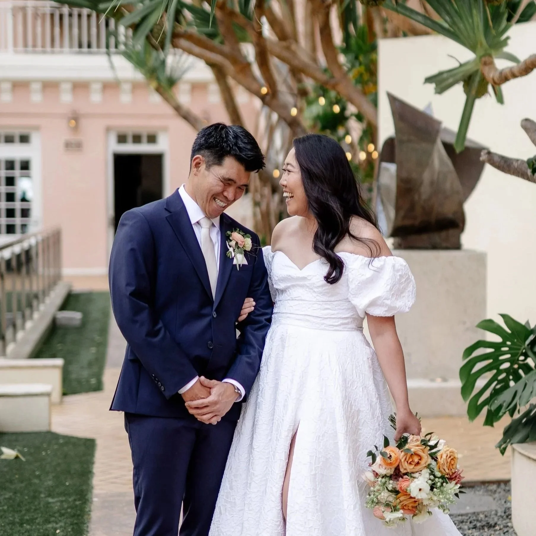 Kimi and Jon’s Warm and Romantic Wedding at Capitol Modern Museum