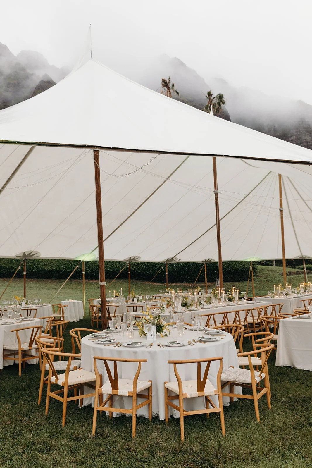 white sail cloth tent at wedding in hawaii