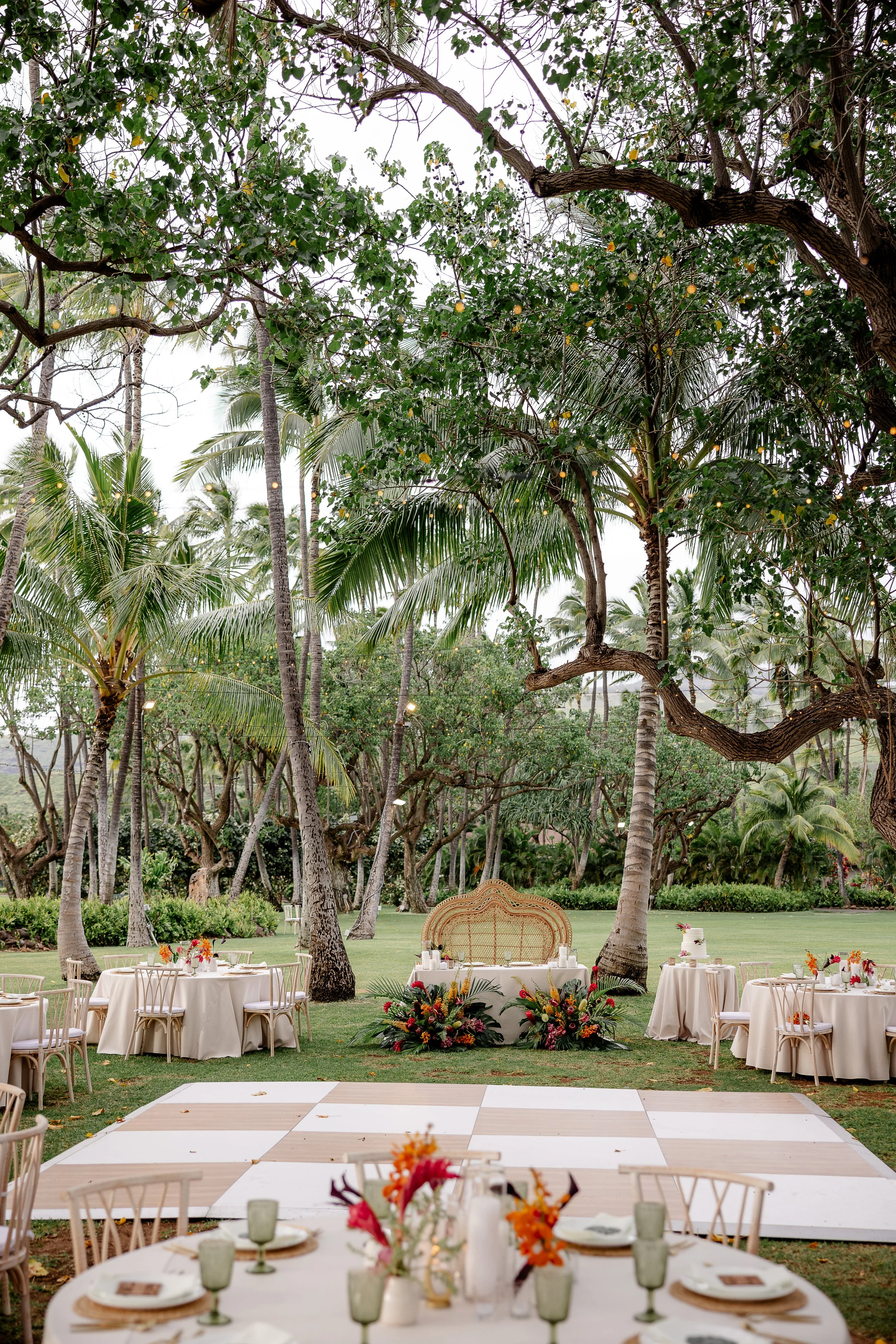 Wedding reception in Hawai'i