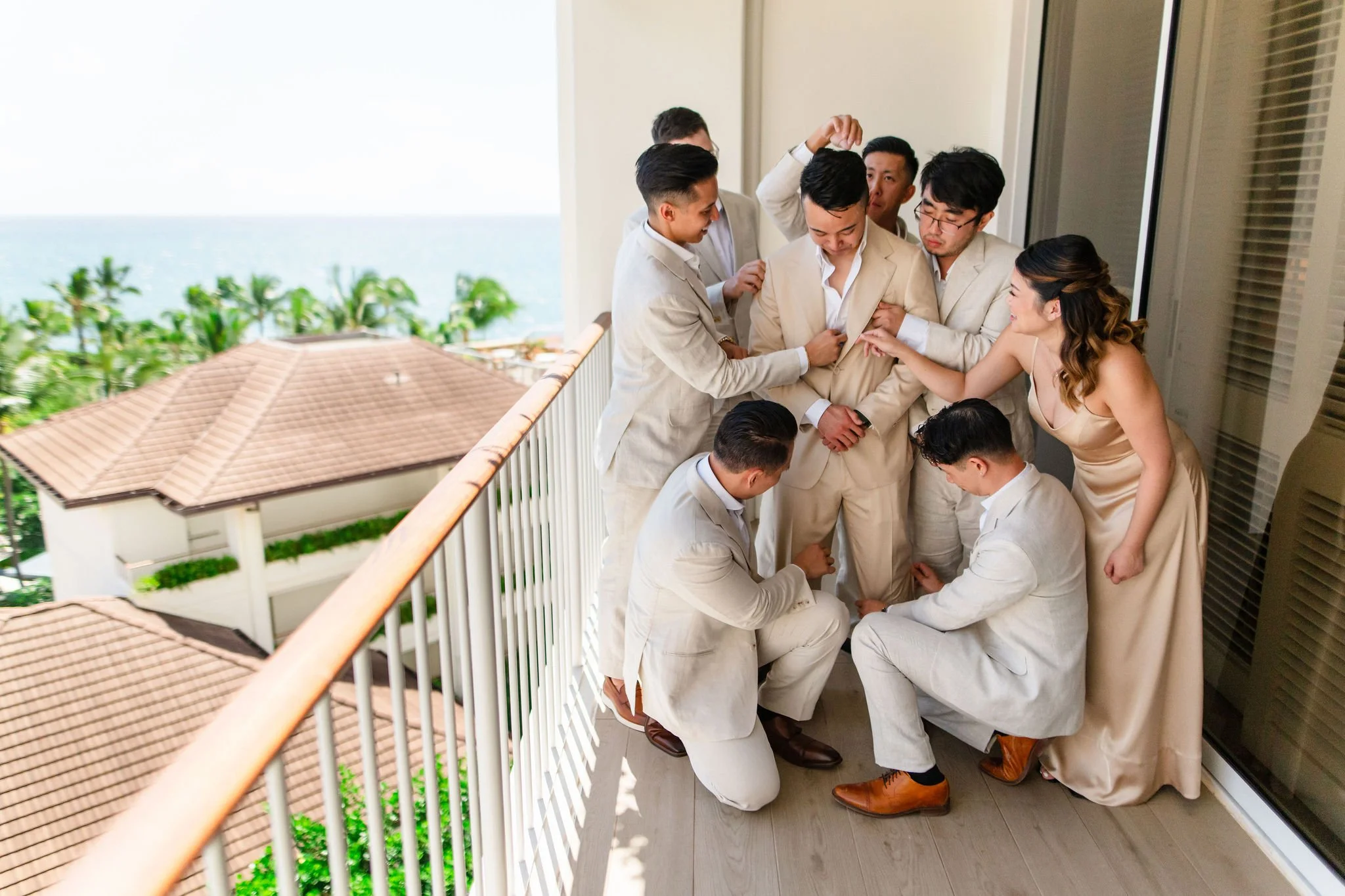 groom with groomsparty