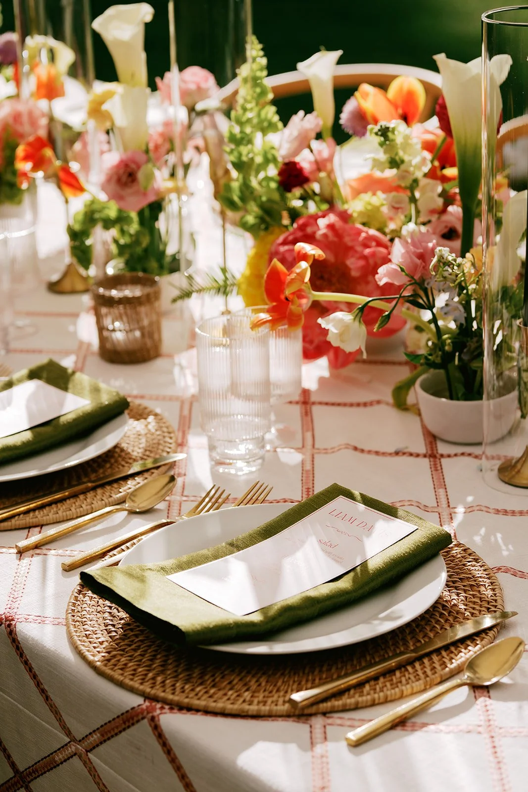 tables cape with pink orange yellow and green accents