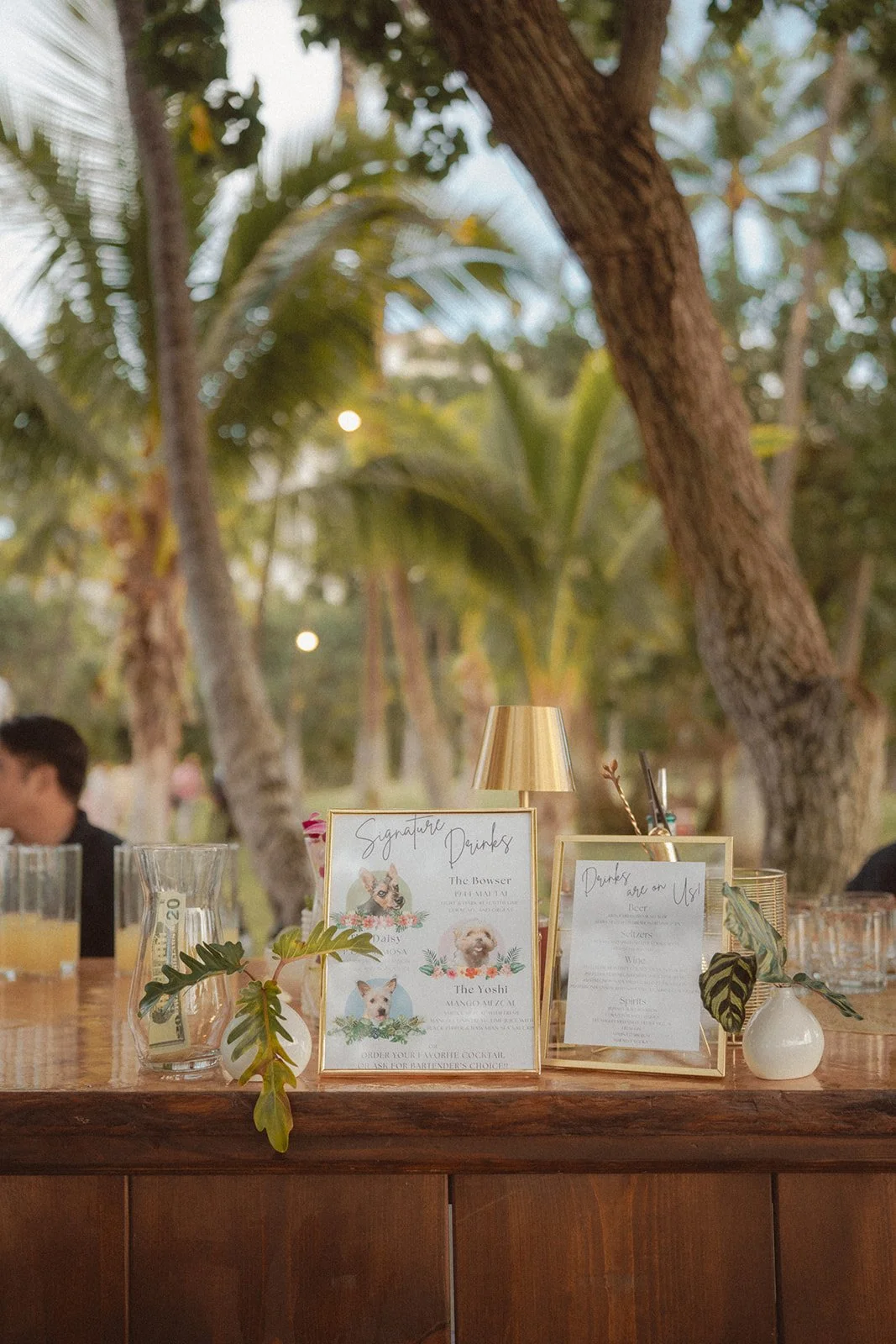 signature drink signs with dogs