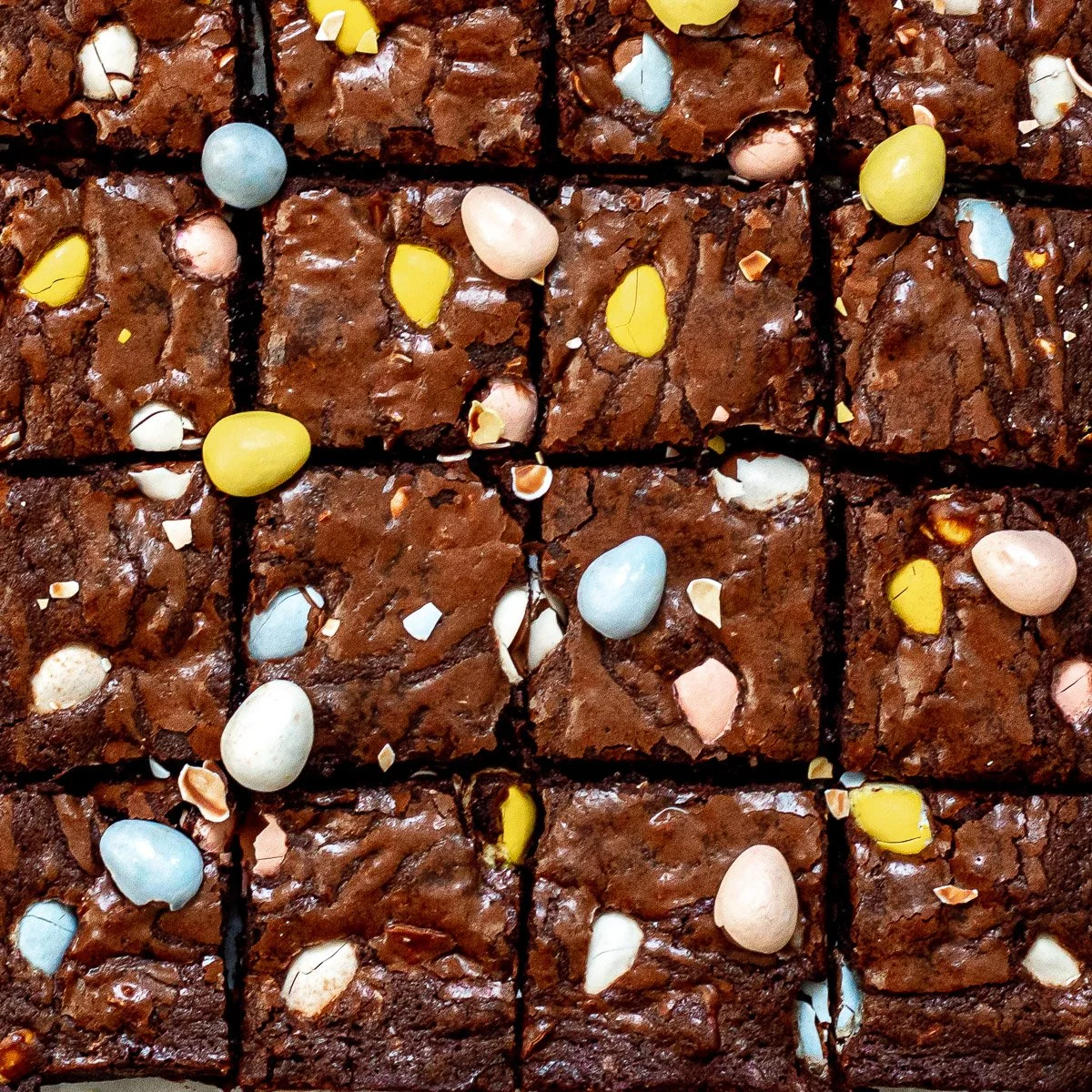 mini-egg-brownies-2.jpg