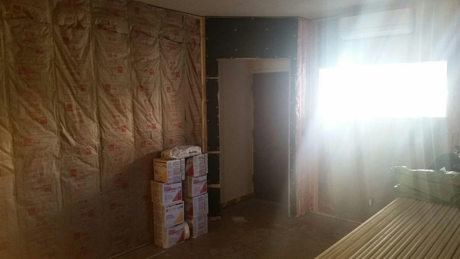 mix insulation 2.JPG